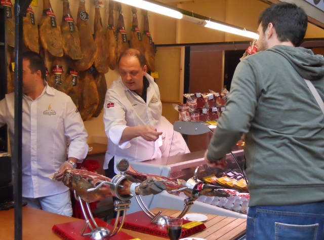 Campo_Viejo_Streets_of_Spain_London_puesto jamón